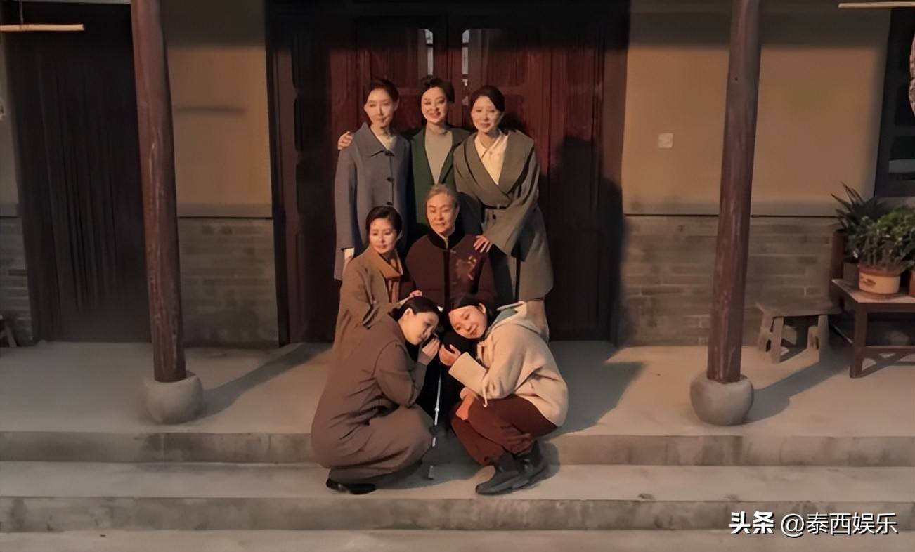 》离谱穿帮镜头导演简直在侮辱我们智商龙8手机登录入口大制作也出错《六姊妹(图9)