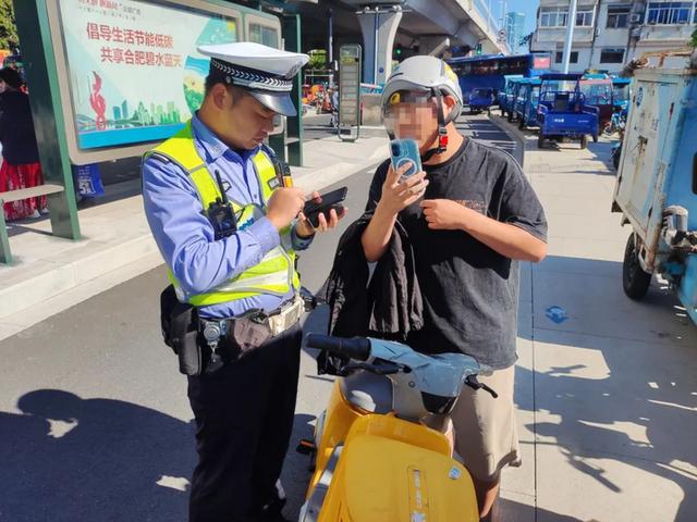 动车上路有“5不能”新要求别被罚了才知道龙8国际龙8网站2025年2月起执行电(图3)